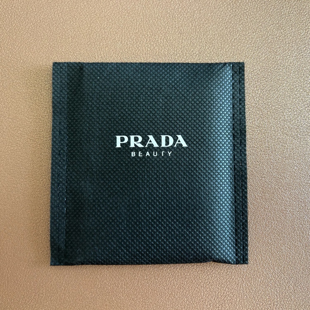 Prada Beauty Gold Charm Set - Picture 2 of 4